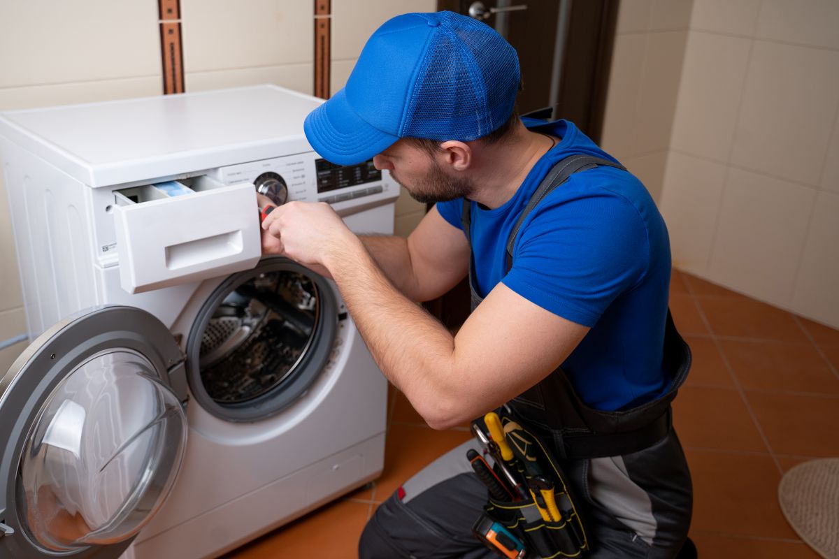 Best Washing Machine Service in Ernakulam – EssenTechs